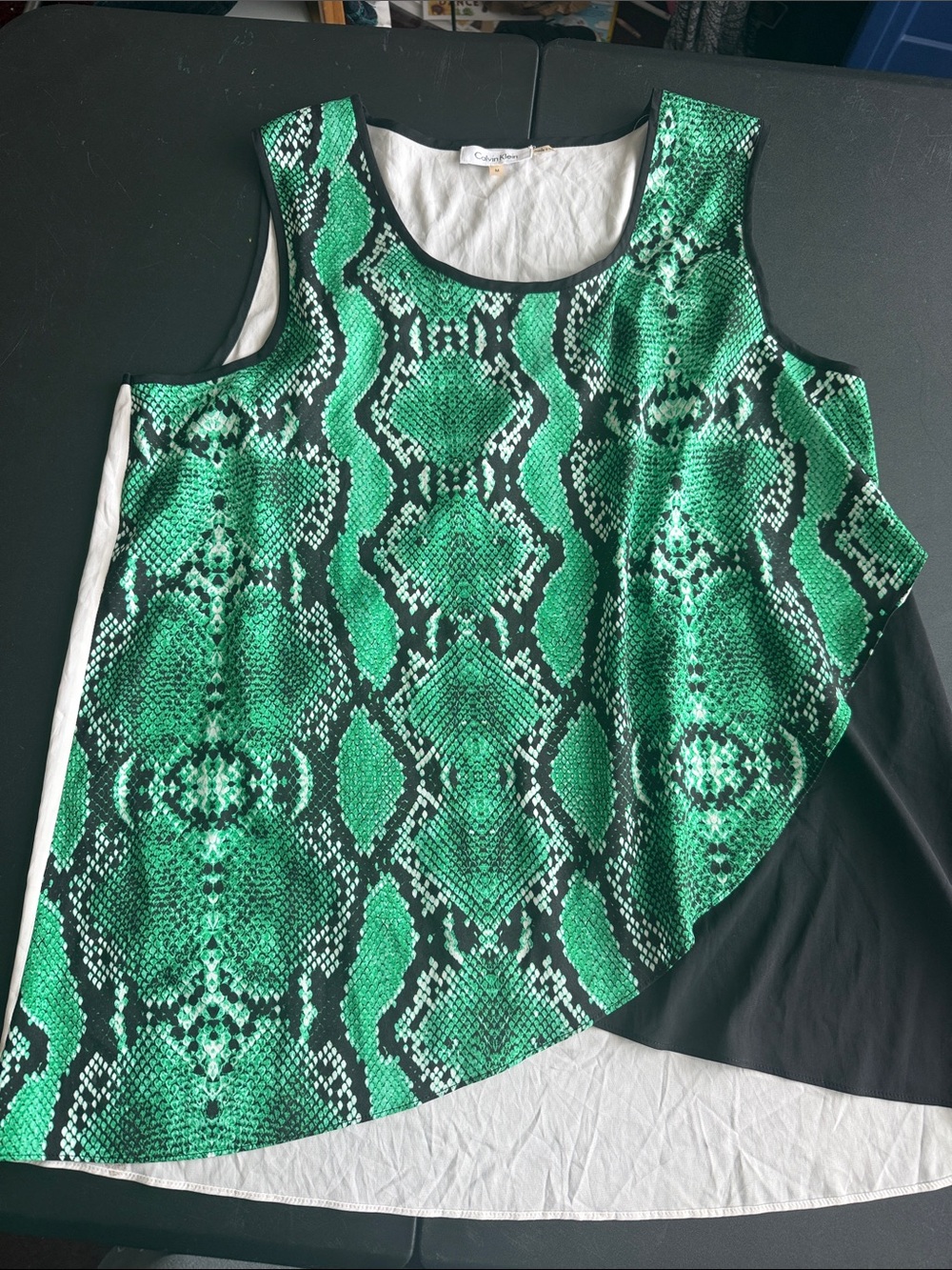 Calvin Klein Green & Black Snake-Print Sleeveless Tank